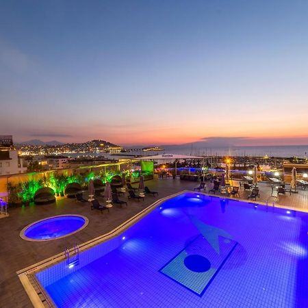 Marina Hotel Кушадасъ Екстериор снимка