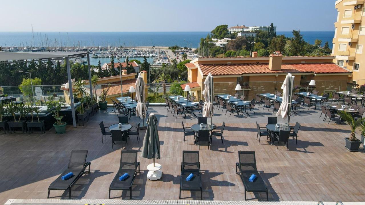 Marina Hotel Кушадасъ Екстериор снимка