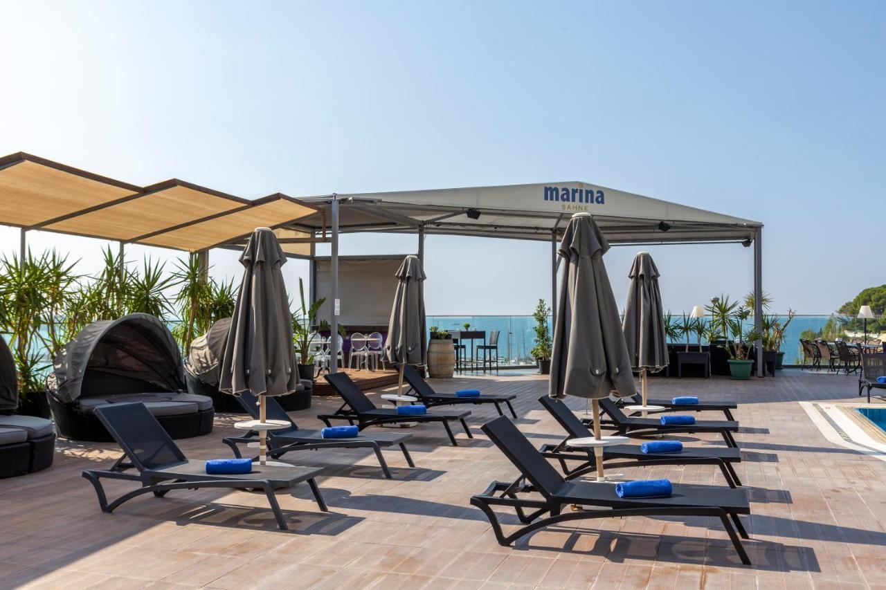 Marina Hotel Кушадасъ Екстериор снимка