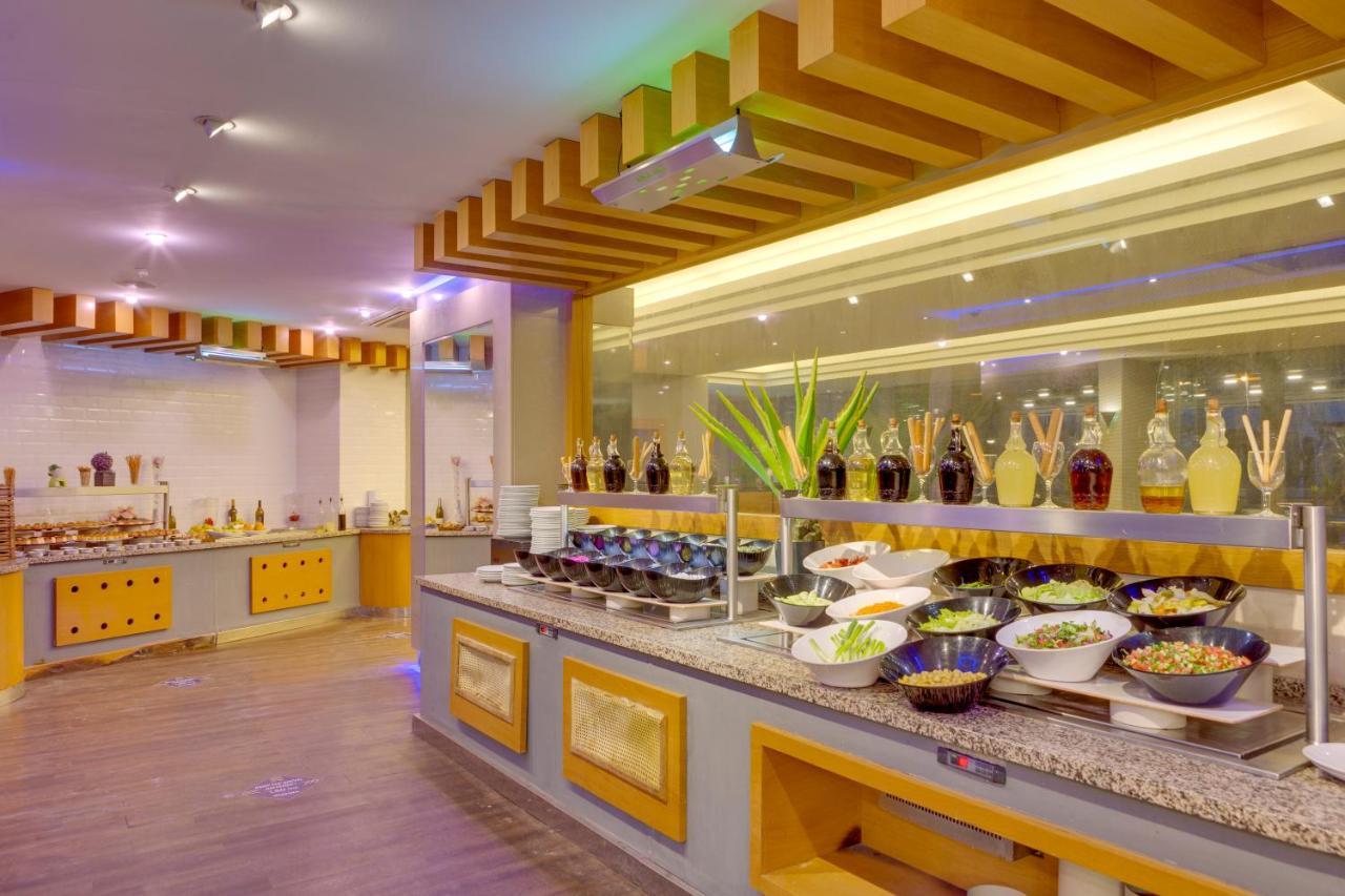 Marina Hotel Кушадасъ Екстериор снимка