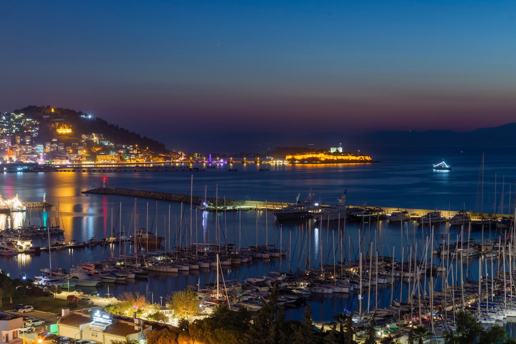 Marina Hotel Кушадасъ Екстериор снимка