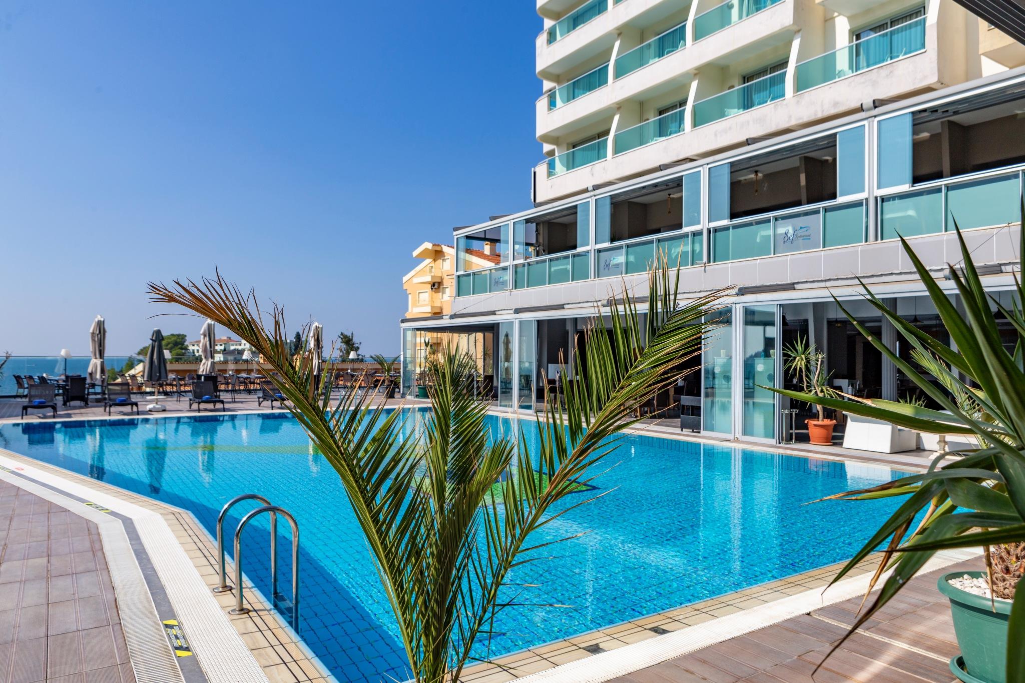 Marina Hotel Кушадасъ Екстериор снимка