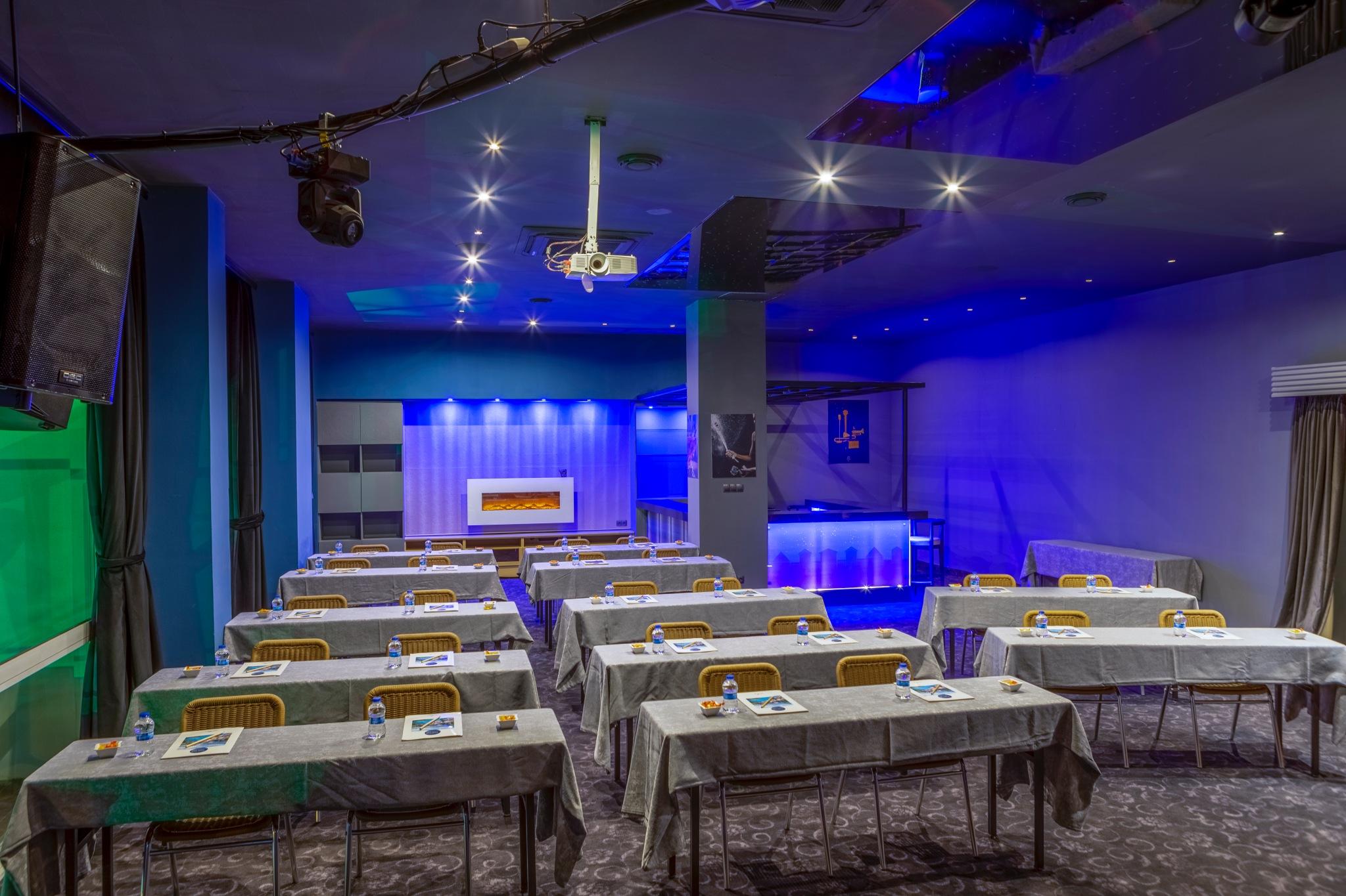 Marina Hotel Кушадасъ Екстериор снимка