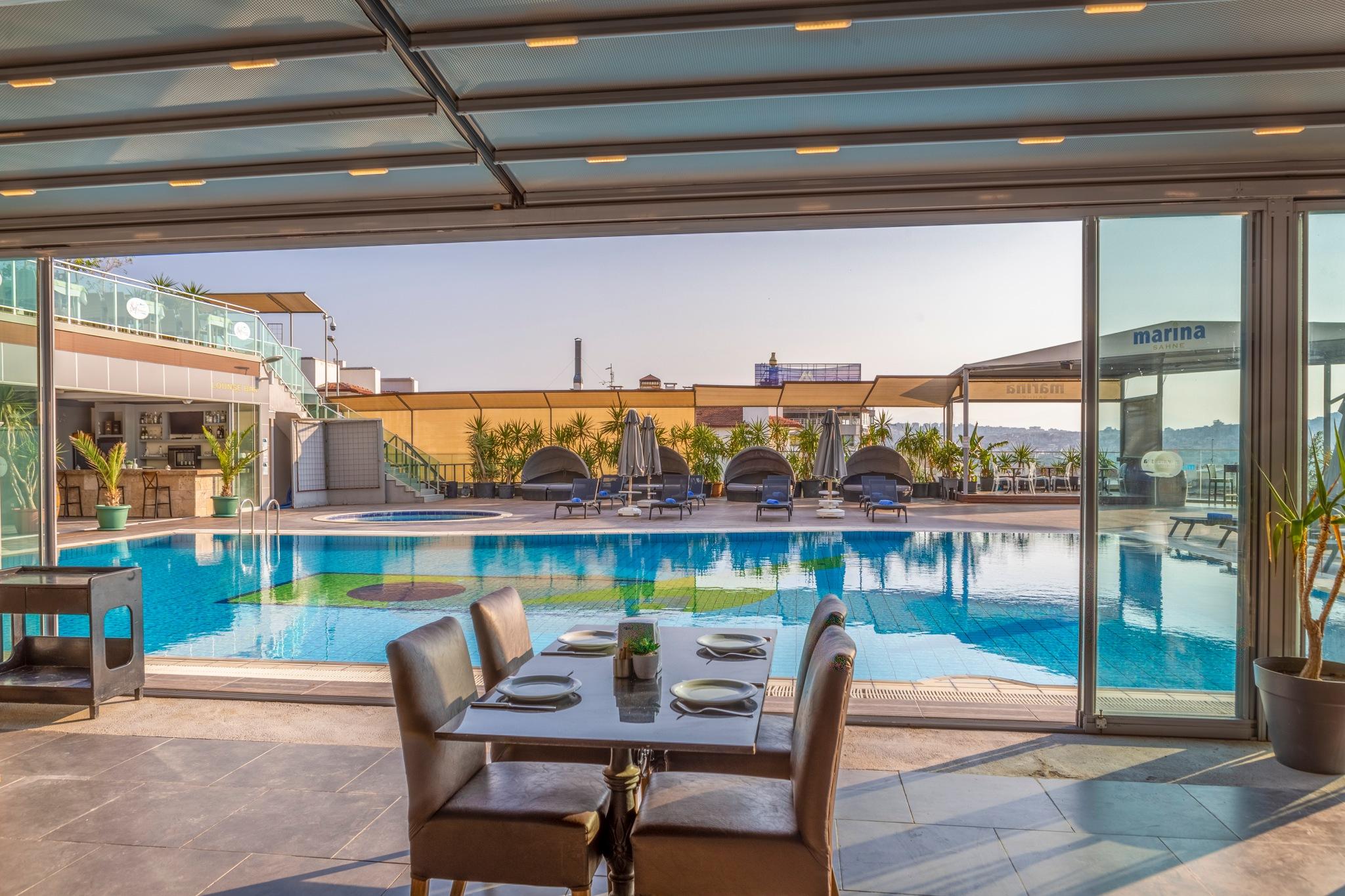 Marina Hotel Кушадасъ Екстериор снимка