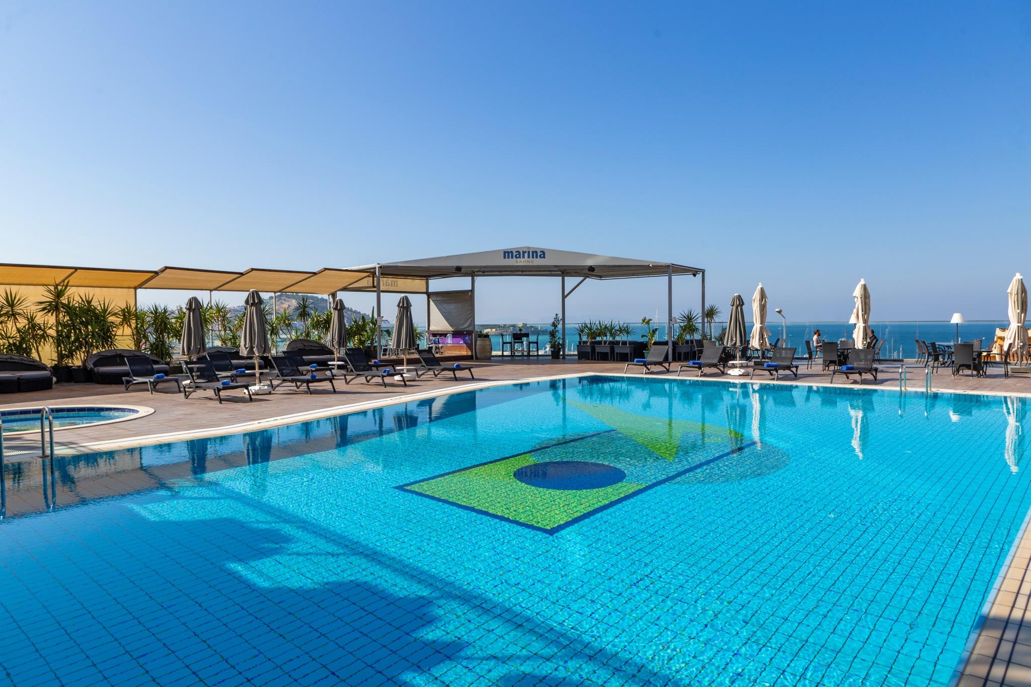Marina Hotel Кушадасъ Екстериор снимка